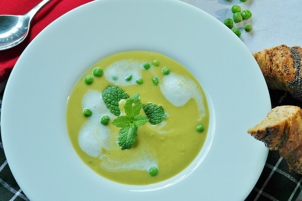 Готовим гороховый суп – 5 необычных идей вкусного блюда