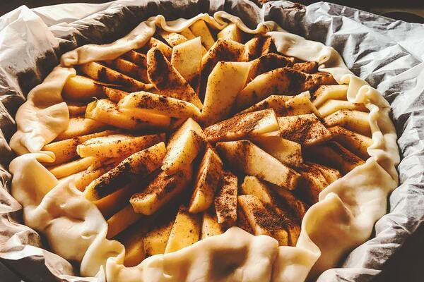 Французская галета с яблоками и орехами — рецепт полезного сладкого перекуса