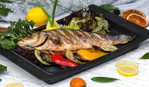Запекаем рыбу — 3 рецепта маринада для рыбы на кефире