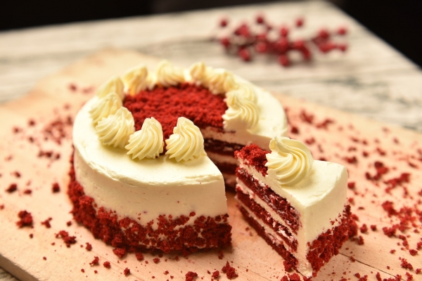Как приготовить торт “Красный бархат” в домашних условиях — рецепт вкусного десерта