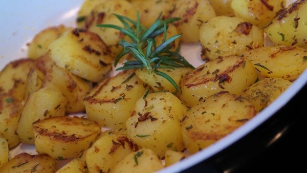 Просто и вкусно – оригинальные рецепты жаренного картофеля