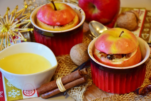 Как правильно готовить печеные яблоки — советы и вкусные рецепты