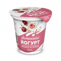 Йогурт «Вишня-злаки» 2,1% жира