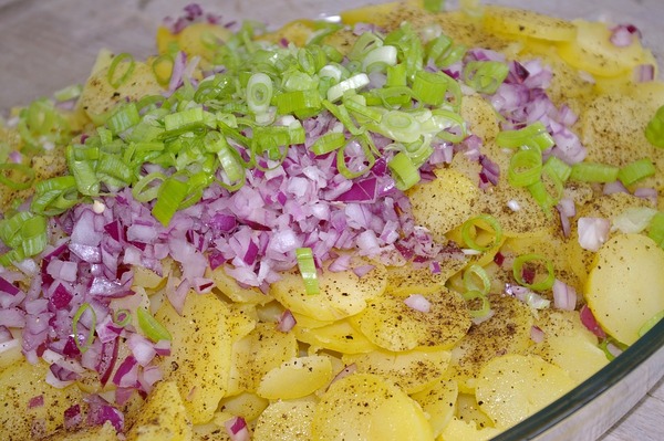 Картопляний салат з тунцем