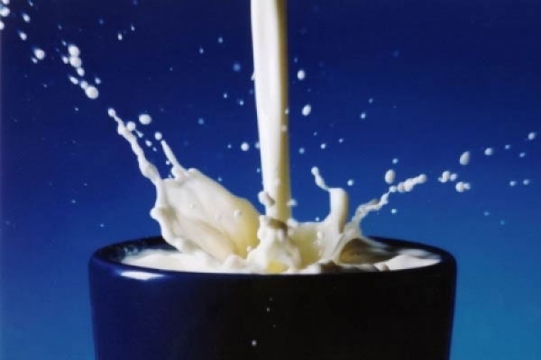 Чому молоко скисає і що таке UHT – відповідаємо на ці та інші питання про молочну продукцію