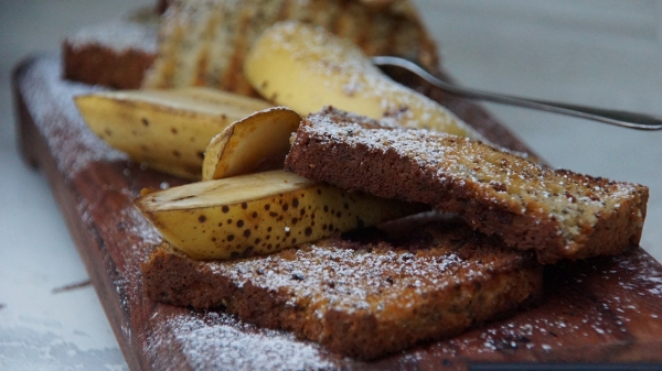 Быстро, ароматно и очень вкусно — готовим банановый хлеб